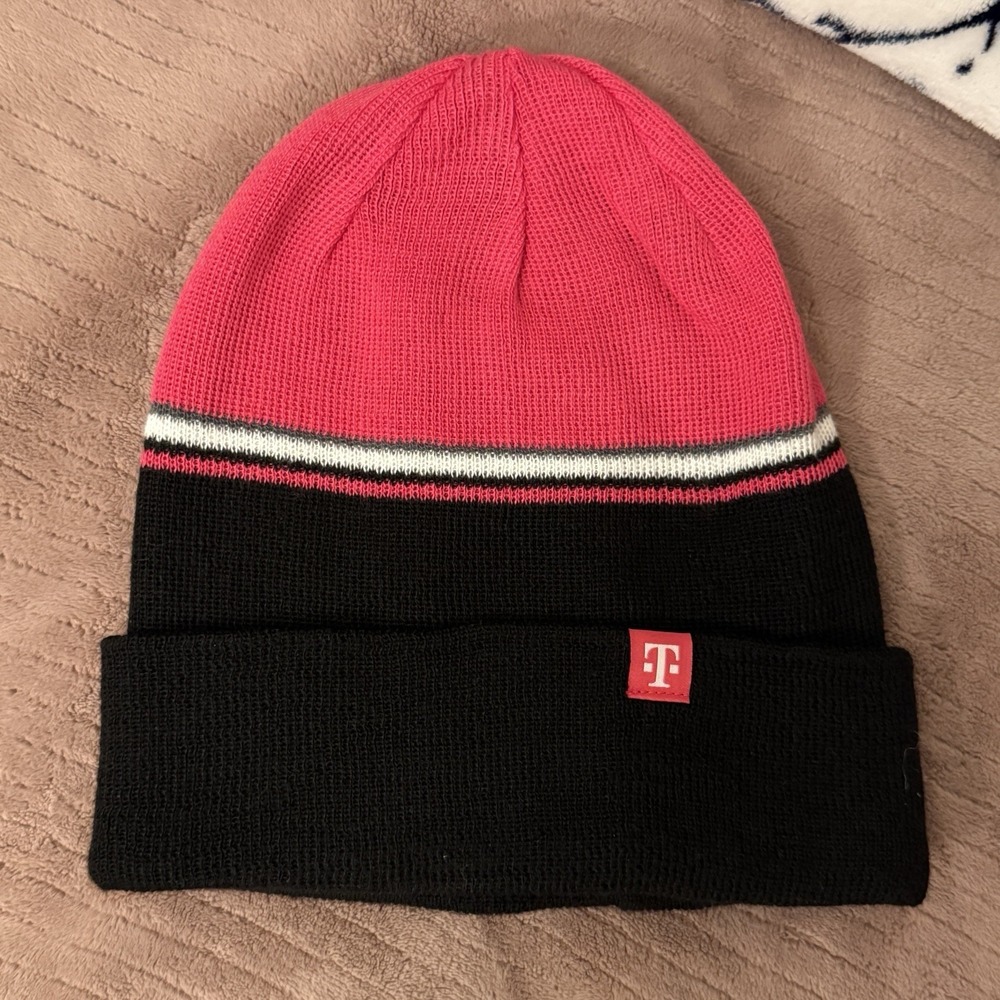 T-Mobile Tuesday Pink/Black T Logo Reversible Beanie NEW!